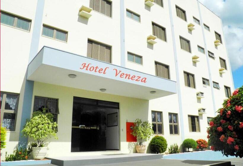 Отель Veneza
