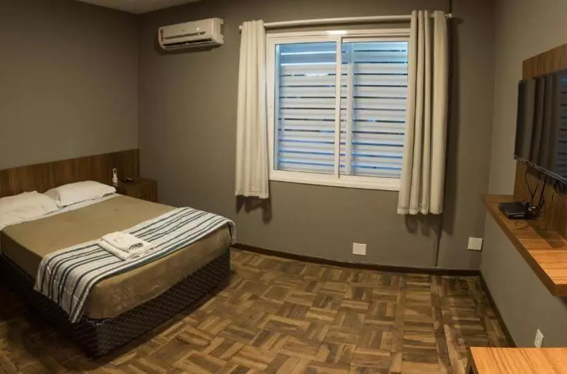 Ipê Hotel Express