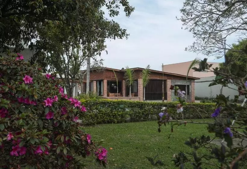 Ipê Hotel Express