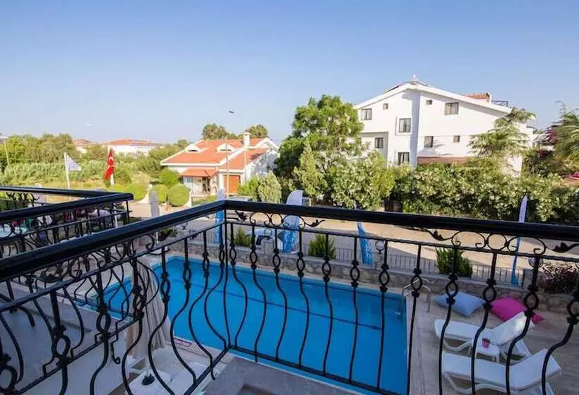 Bed & Breakfast Datca Beyaz Ev