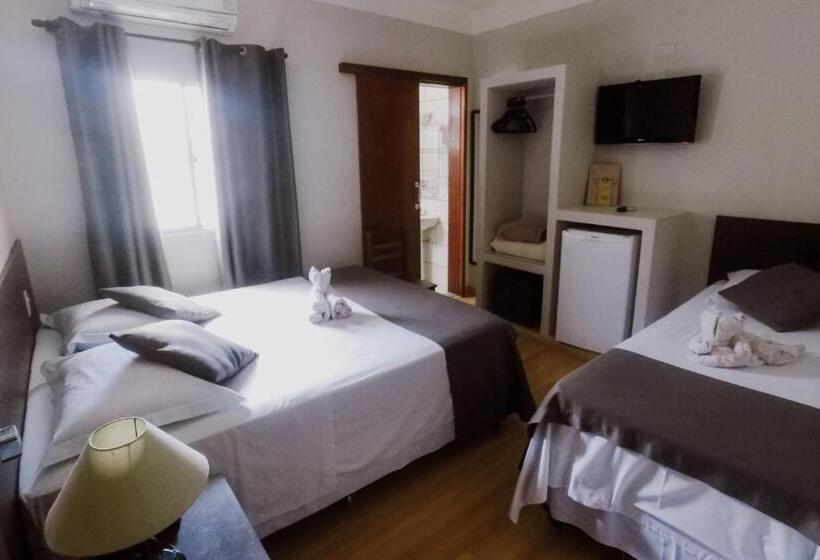 בית מלון כפרי Alzira Granada