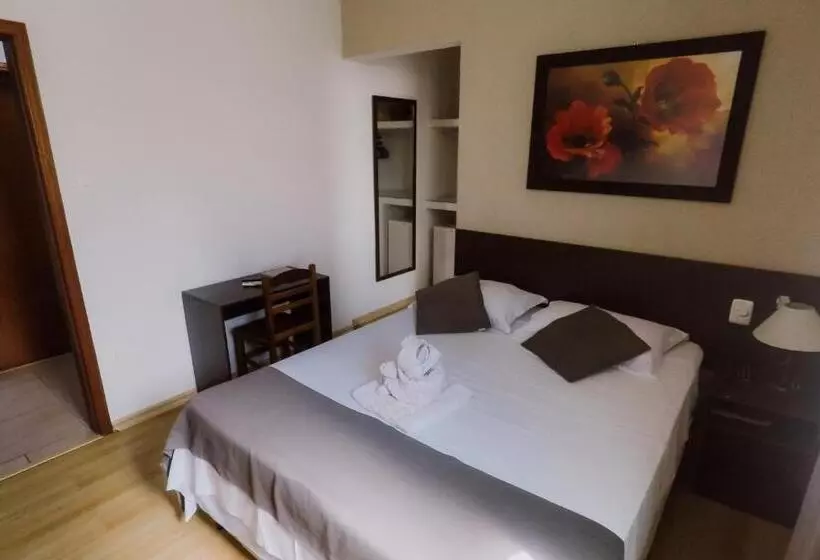 ホテル Alzira Granada
