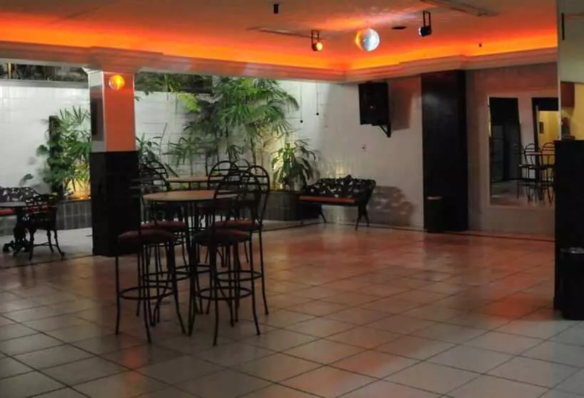 ホテル Central Parque