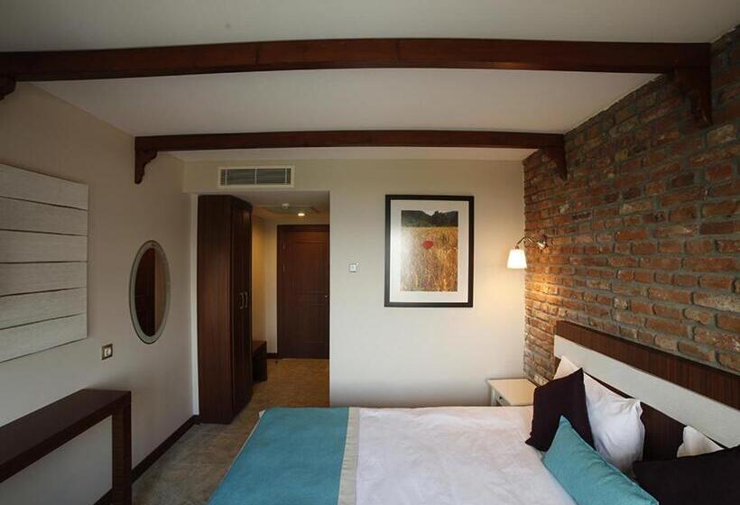 هتل Milestone1915