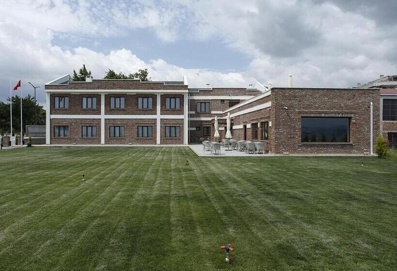 هتل Milestone1915