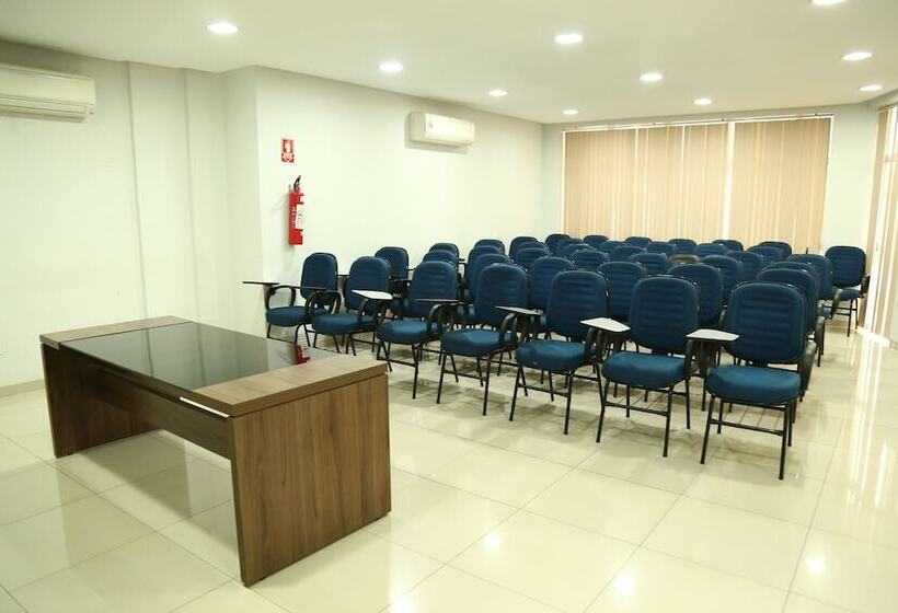 فندق Premier Pallace