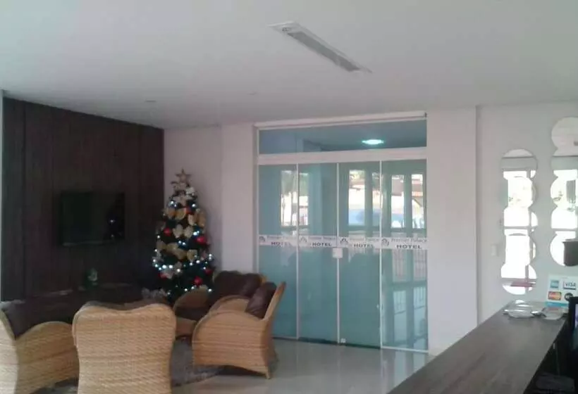 Hotelli Premier Pallace