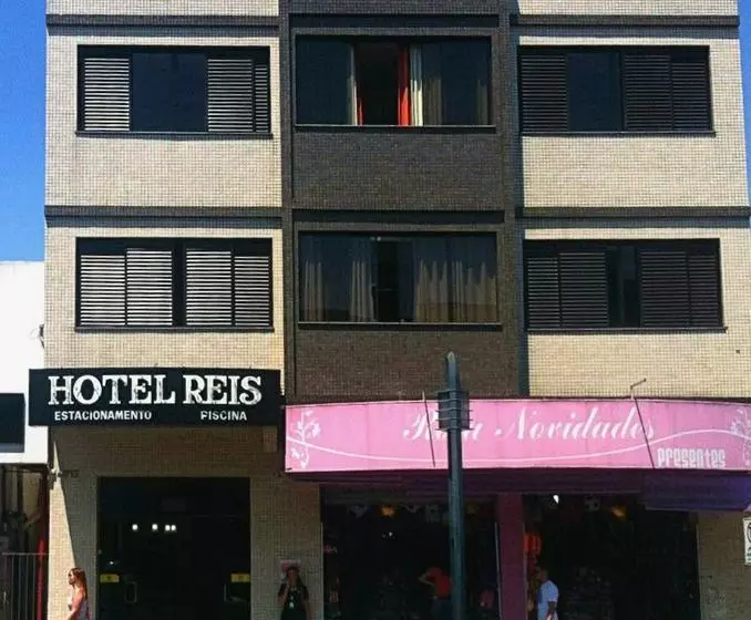 ホテル Reis