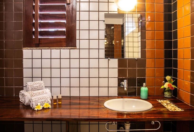 فندق Windtown Beach