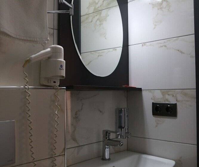 Общежитие Azra Suite Otel