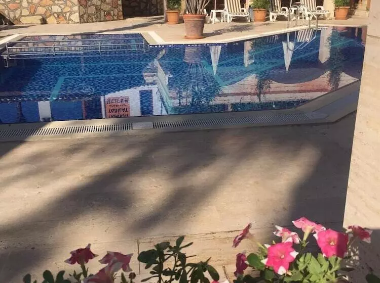 Ates Otel