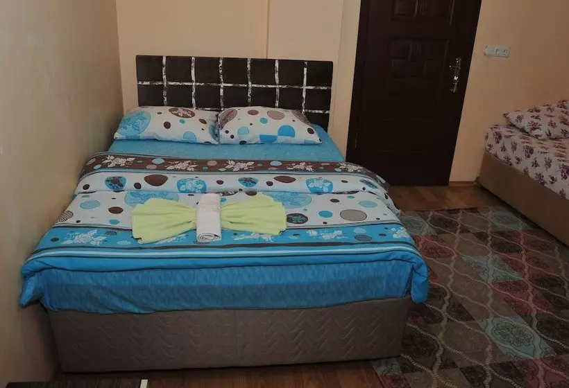 Cam Motel