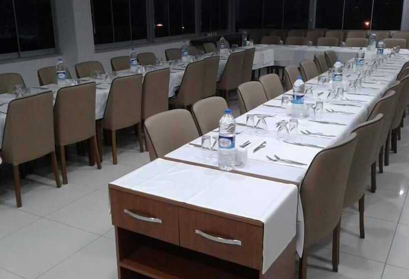 בית מלון כפרי Agz