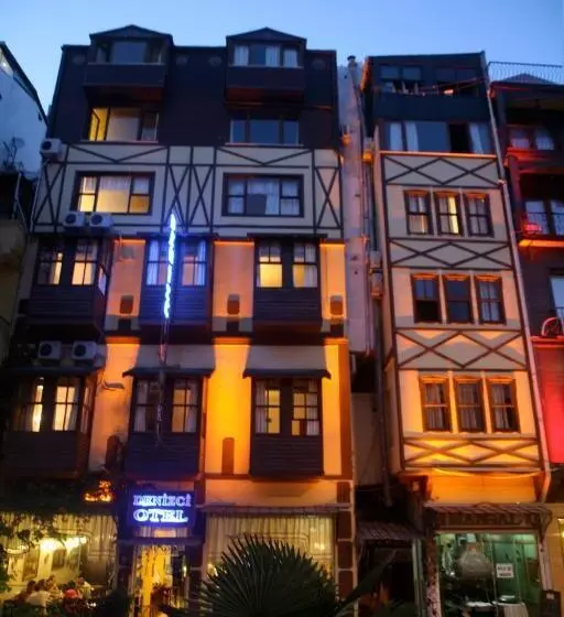 هتل Denizci
