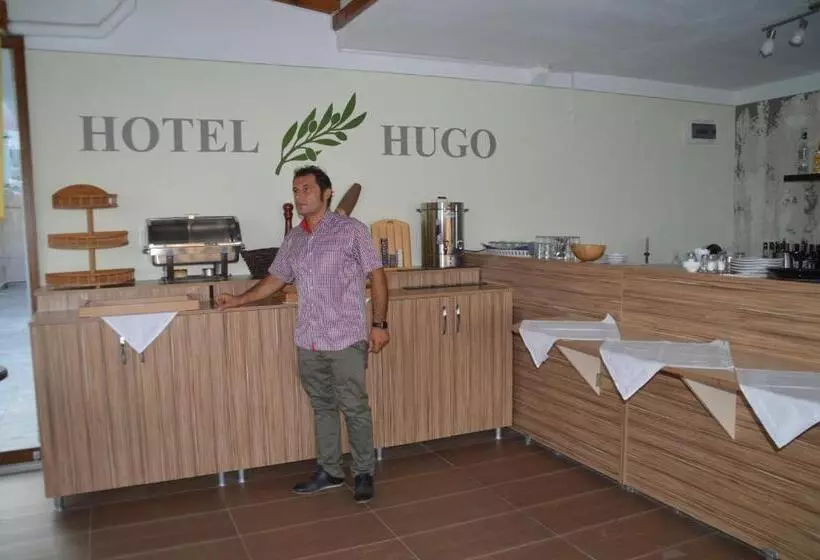 ホテル Hugo