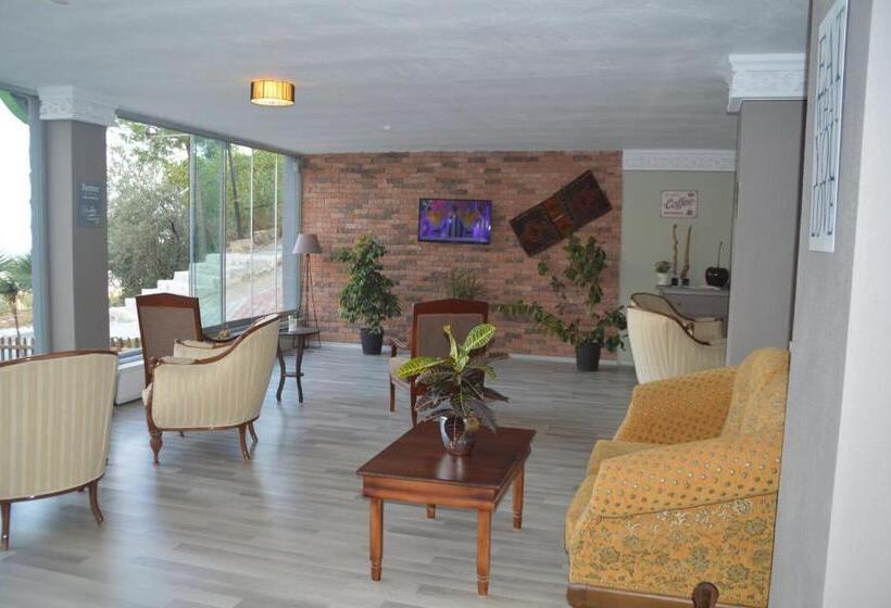 בית מלון כפרי Hugo