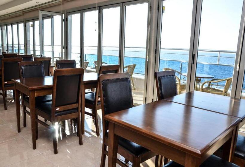 בית מלון כפרי Perla