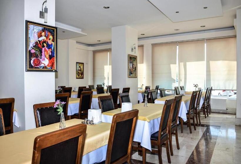 בית מלון כפרי Perla