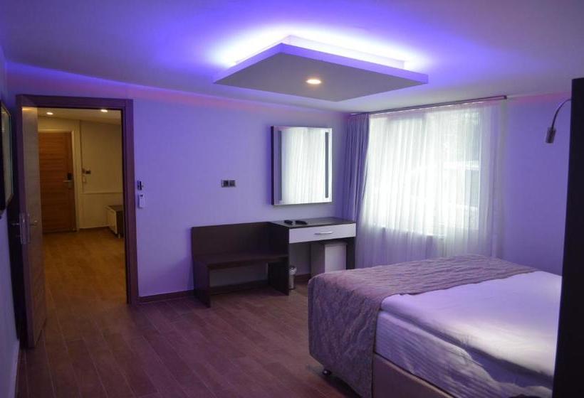 בית מלון כפרי Senler Boutique