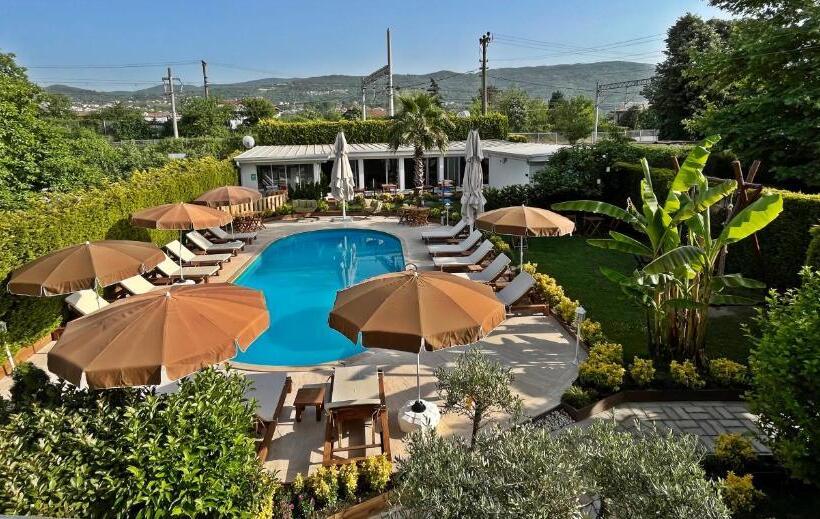 בית מלון כפרי Senler Boutique