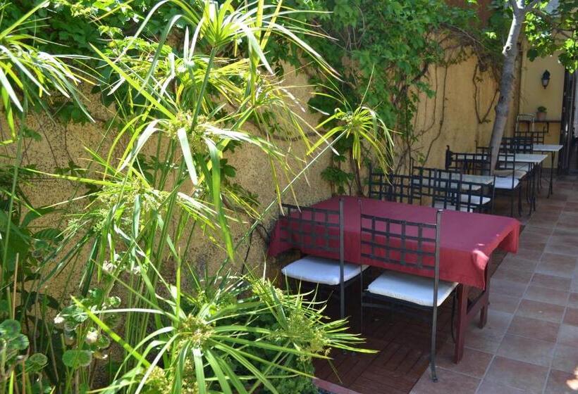 فندق Villa Danlin