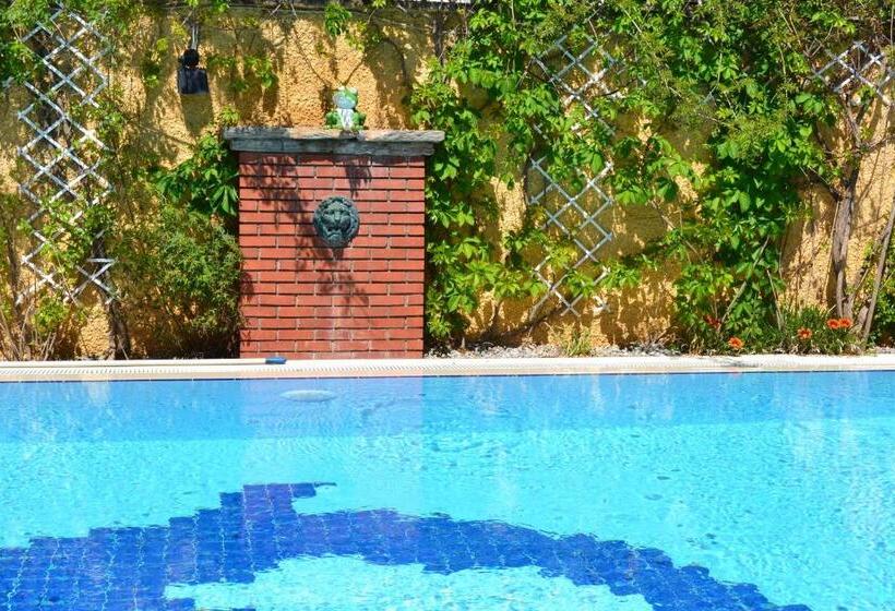 فندق Villa Danlin