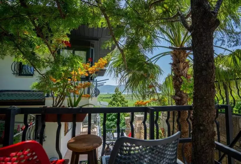 Hotelli Villa Marine