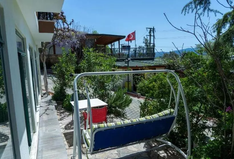 Hotelli Villa Marine
