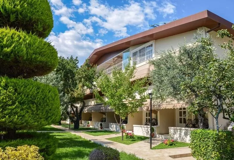 Motelli Gurel Garden House