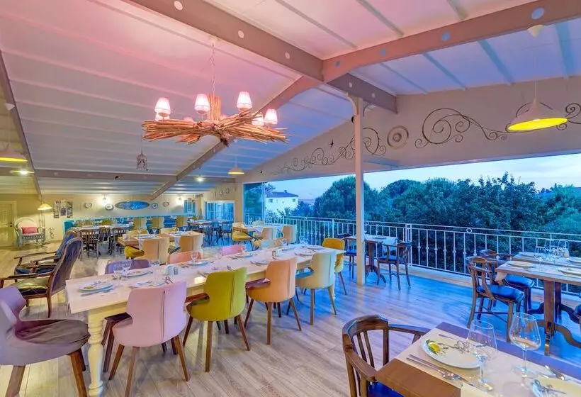 Motelli Gurel Garden House