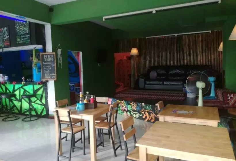هاستل Baan Tai Backpackers