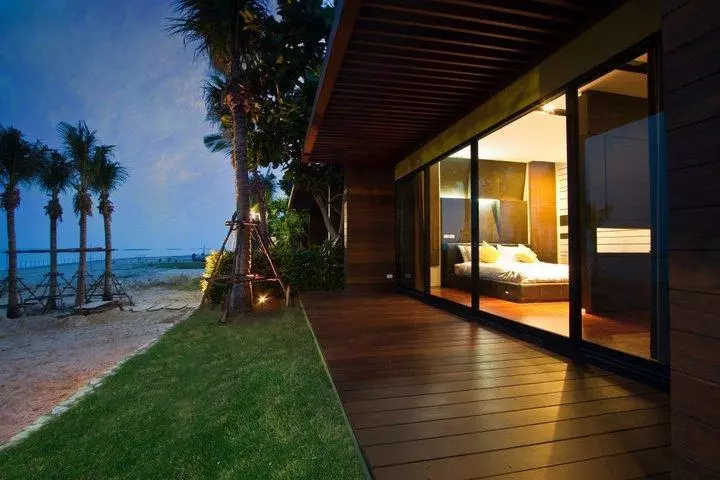 Capstone Resort