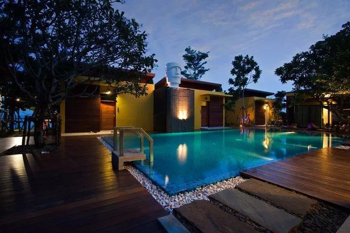 Capstone Resort