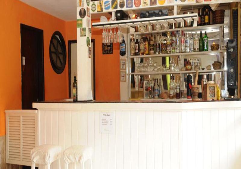 酒店 Buzios Mandarine Pousada