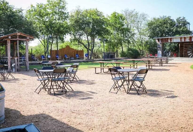 ホテル Gruene Homestead Inn
