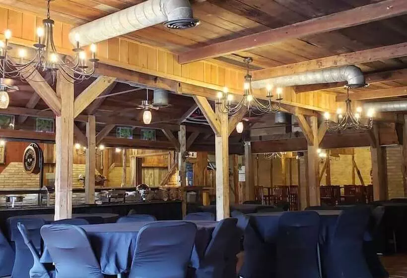 ホテル Gruene Homestead Inn