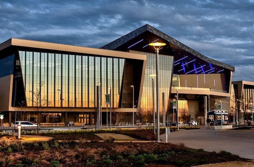 בית מלון כפרי Holiday Inn Express & Suites Moore, An Ihg