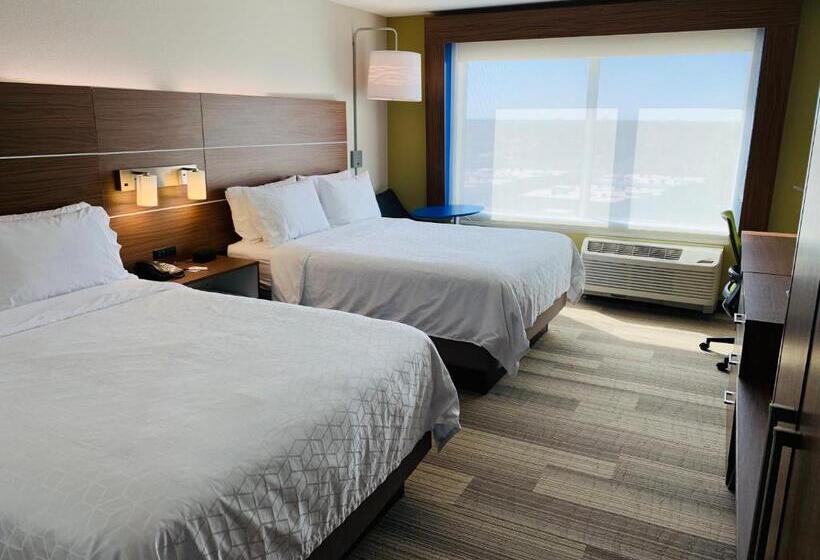 בית מלון כפרי Holiday Inn Express & Suites Moore, An Ihg