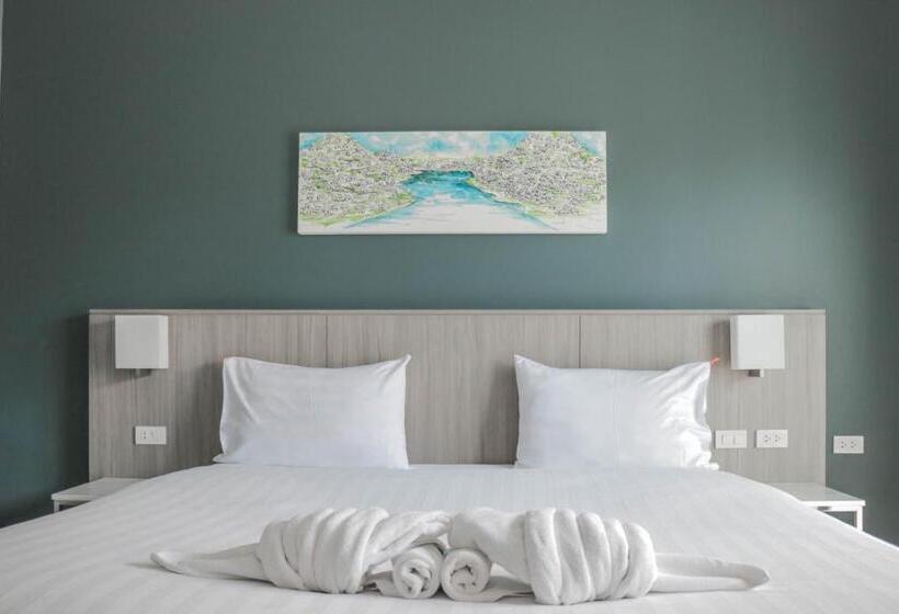 Hotel S2 Airport Residence