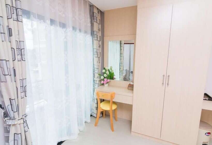 Hotel Samrong Garden