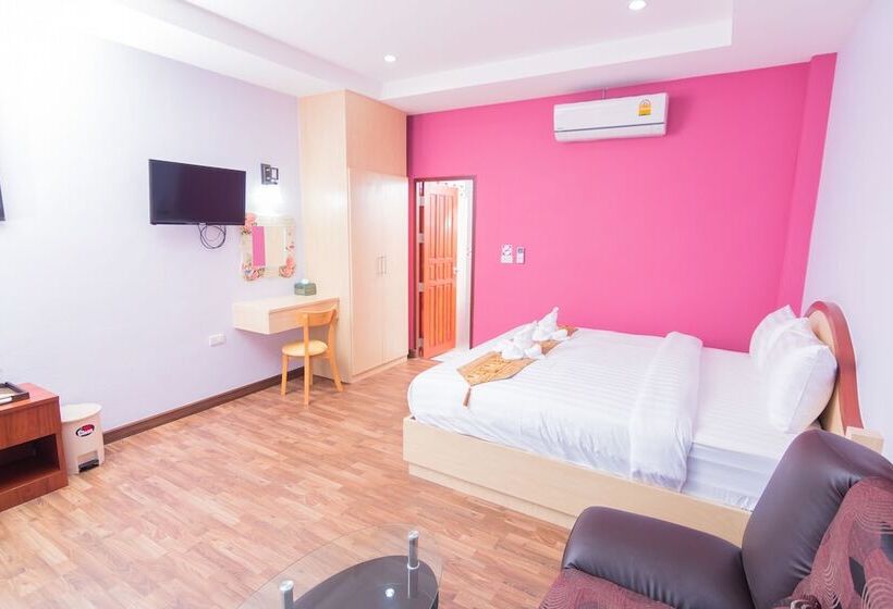 Hotel Samrong Garden