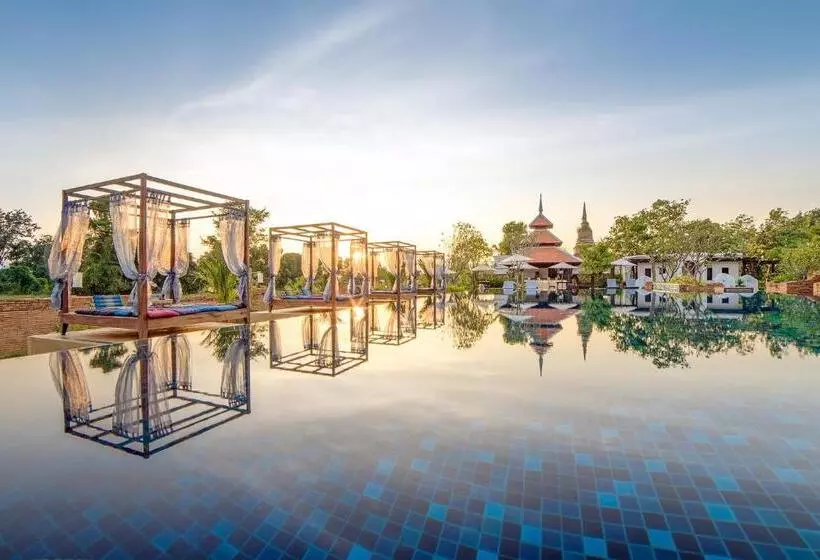 هتل Sriwilai Sukhothai