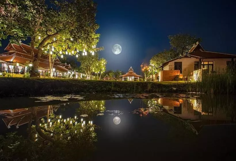 هتل Sriwilai Sukhothai