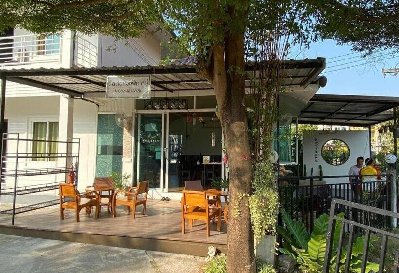 בית מלון כפרי Thanavill Resort