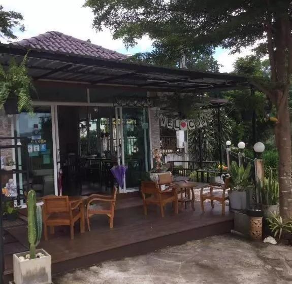 ホテル Thanavill Resort