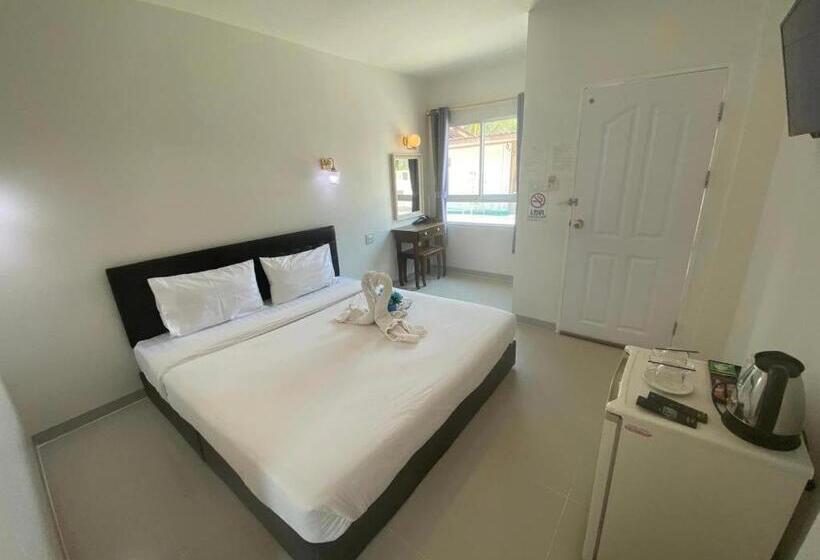 בית מלון כפרי Thanavill Resort