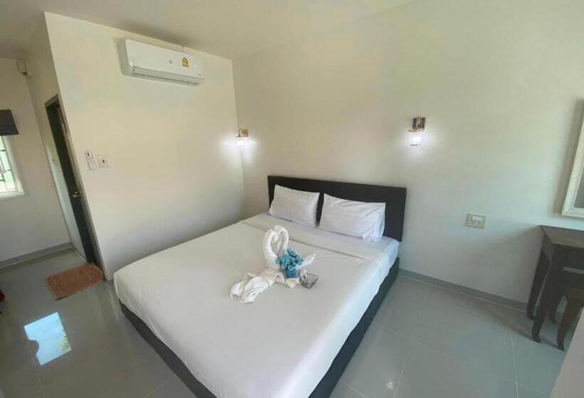 בית מלון כפרי Thanavill Resort