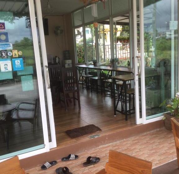 בית מלון כפרי Thanavill Resort