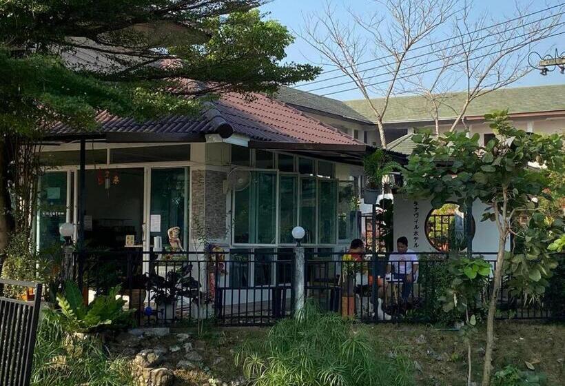 בית מלון כפרי Thanavill Resort