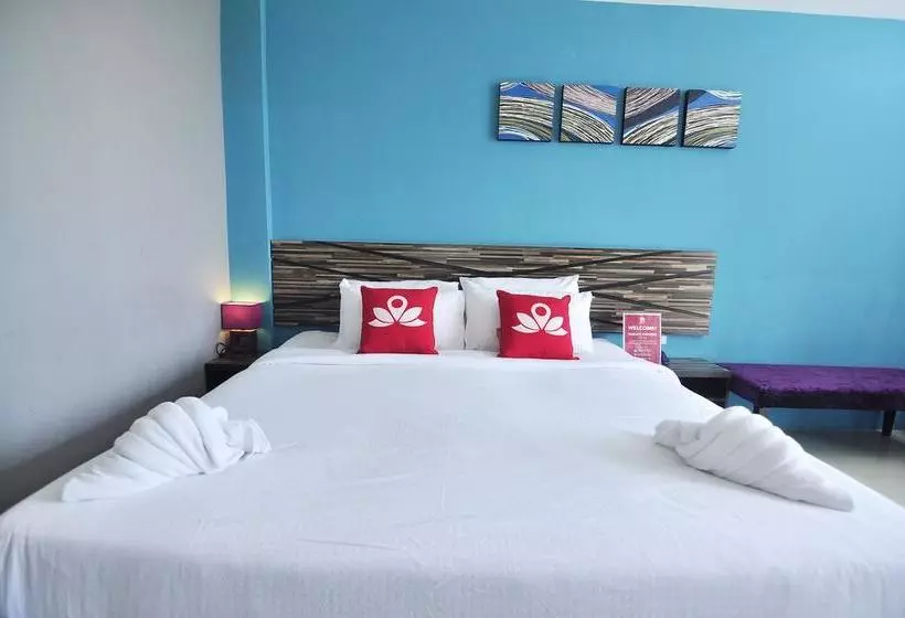 ホテル Zen Rooms Kingkaew 45